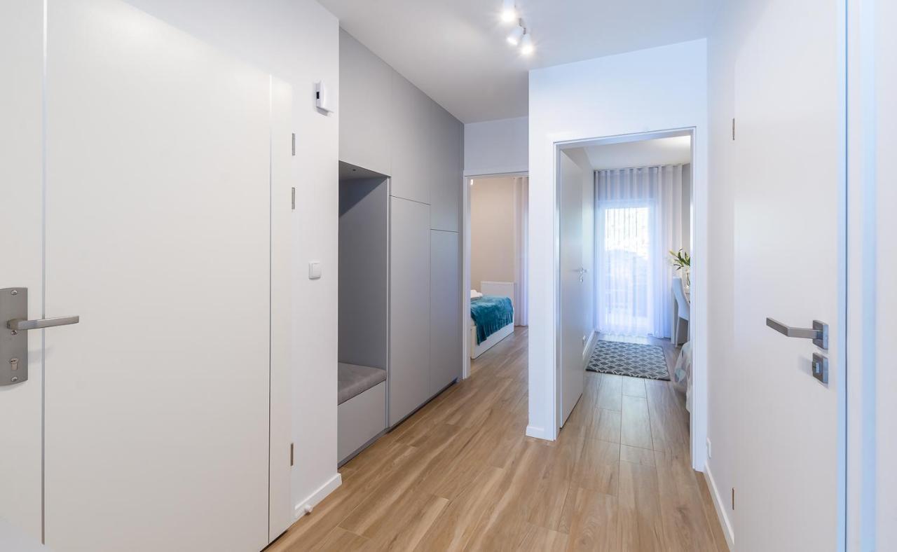 Bialy Apartament Щирк Екстериор снимка